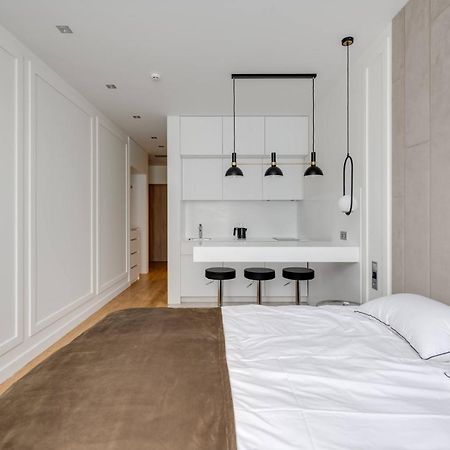 Basis Apartments - Adults Only 키예프 외부 사진