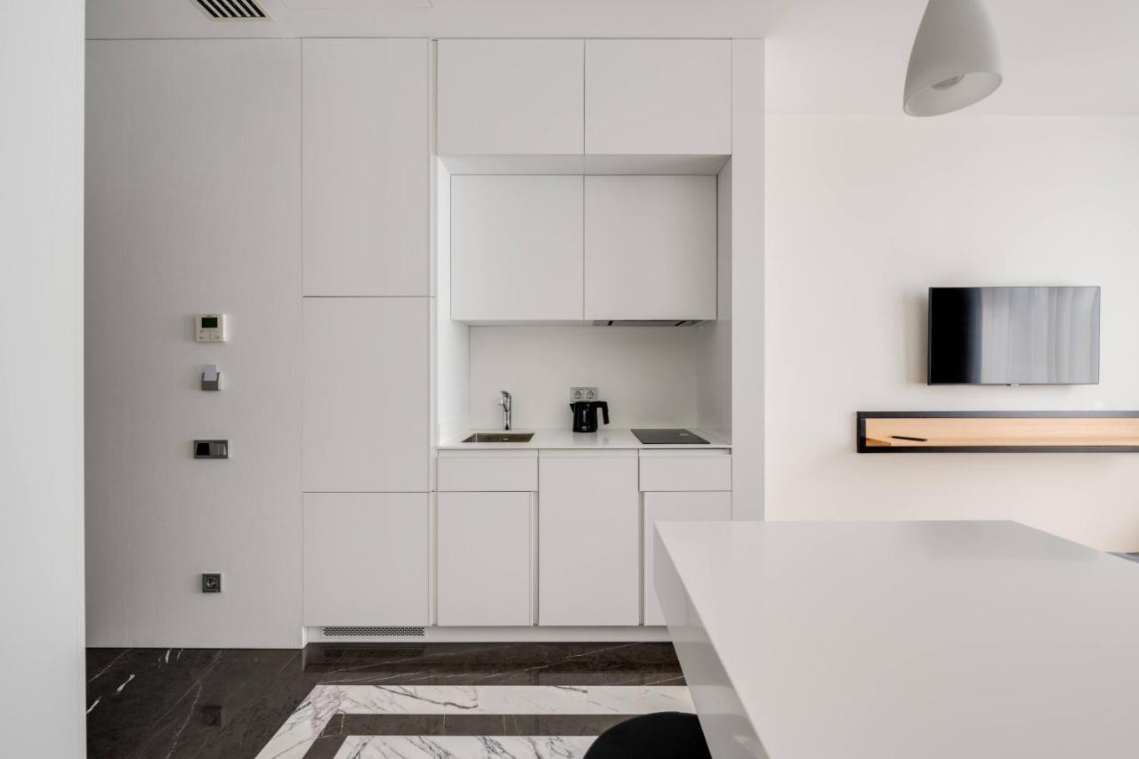 Basis Apartments - Adults Only 키예프 외부 사진